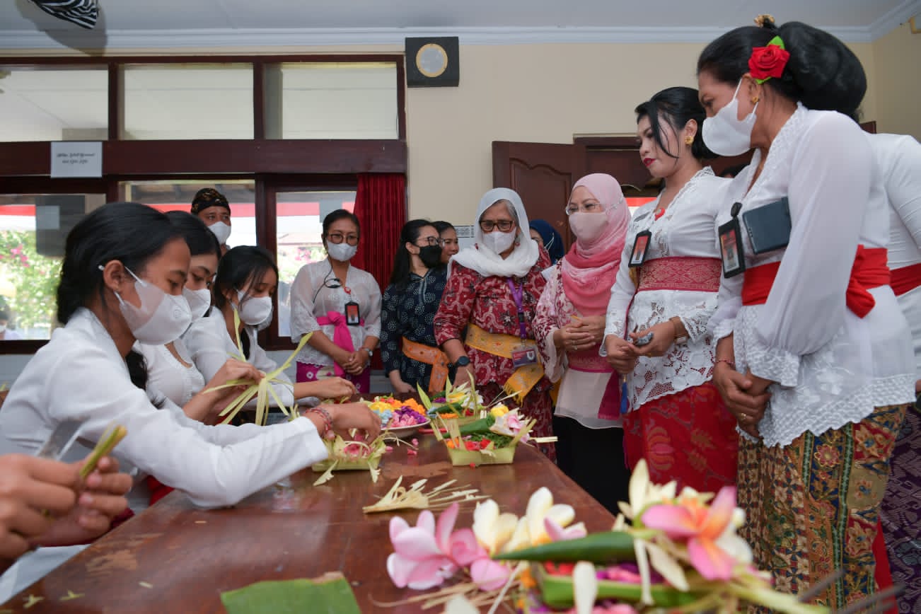 Unknown Pendamping Delegasi G20 EdWG Nikmati Aktivitas Budaya dan Kearifan Lokal Bali 