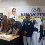 WhatsApp Image 2023 08 25 at 3.13.06 PM Serahkan Siswa Program ADEM Repatriasi ke Sekolah