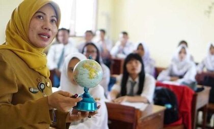 WhatsApp Image 2023 11 06 at 11.46.58 187df031 Kemendikbudristek Siapkan Beasiswa Guru